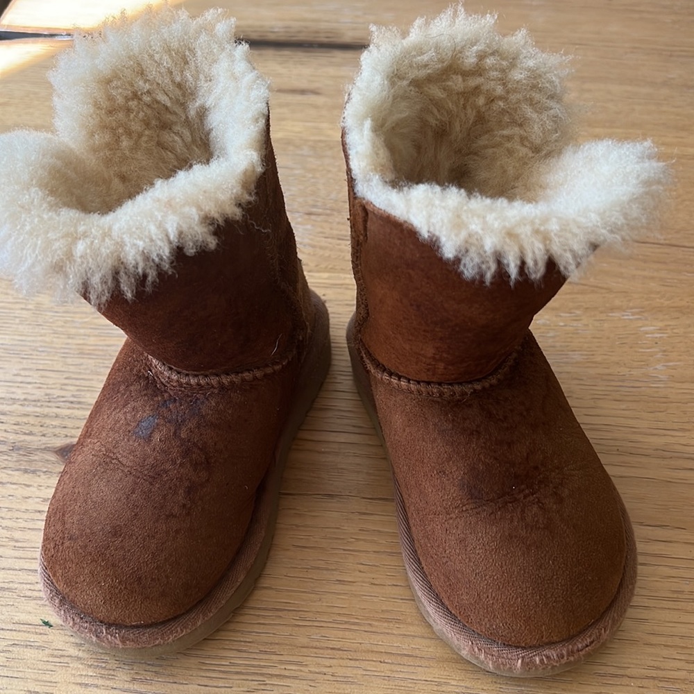 Bailey Button Boot - Picture 3 of 4